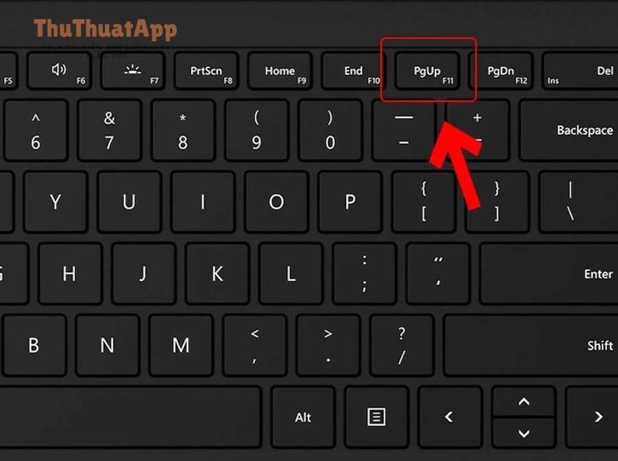 Laptop và trải nghiệm xem video minh họa phím tắt YouTube trên máy tính