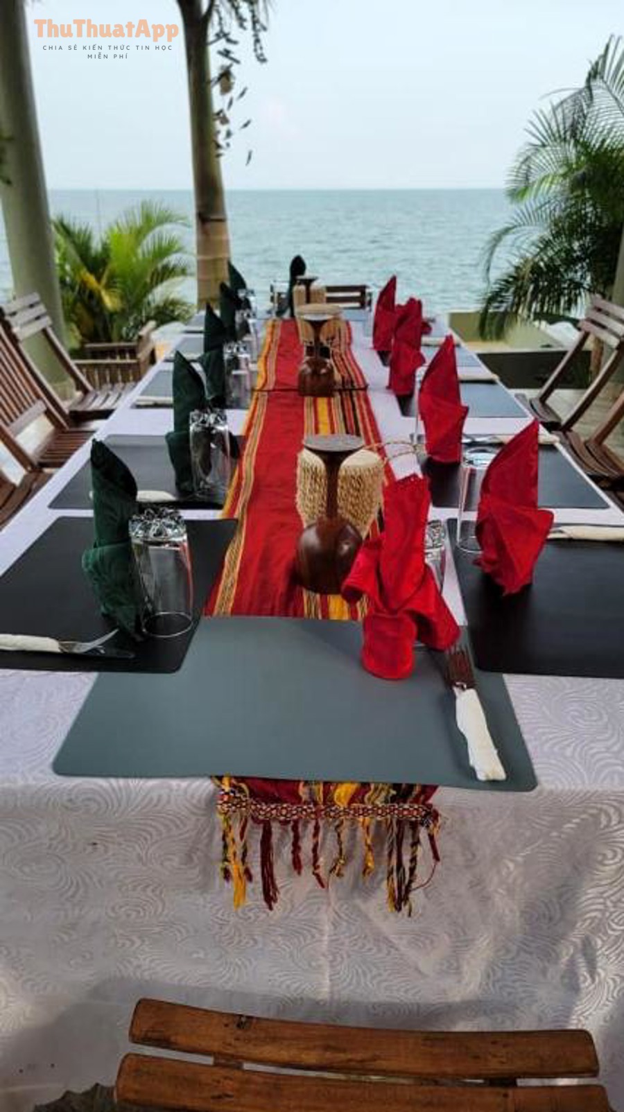 Giao diện Google Maps trên máy tính