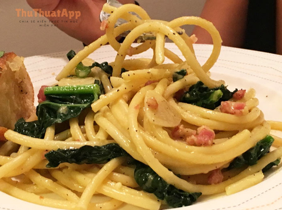 KaleBaconCarbonaraPasta 1
