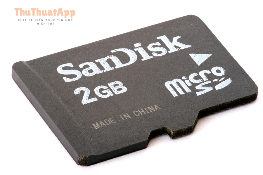 MicroSD card 2GB focus stacked 1