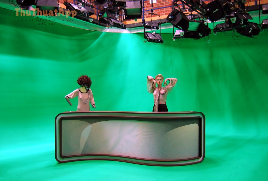 Minh họa studio sử dụng phông xanh cho kỹ thuật chroma key