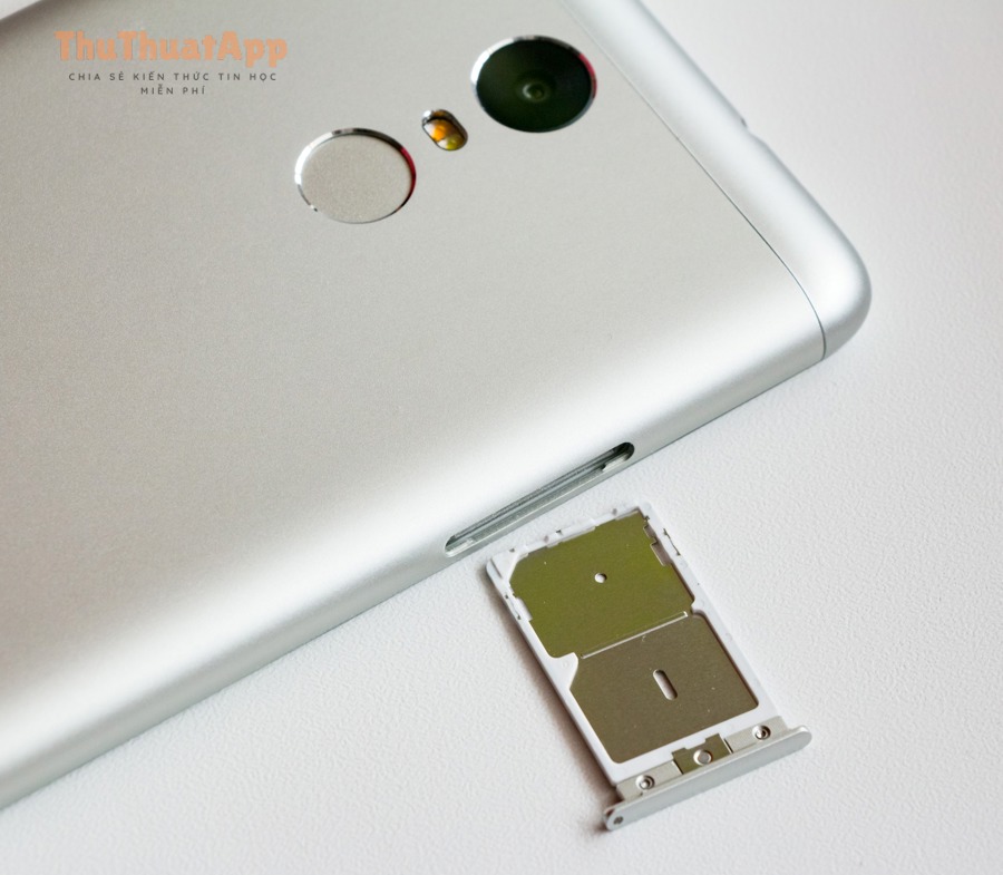 Cách khắc phục Android không nhận SIM: 12 bước xử lý từ đơn giản đến nâng cao 3 Khay SIM điện thoại Android