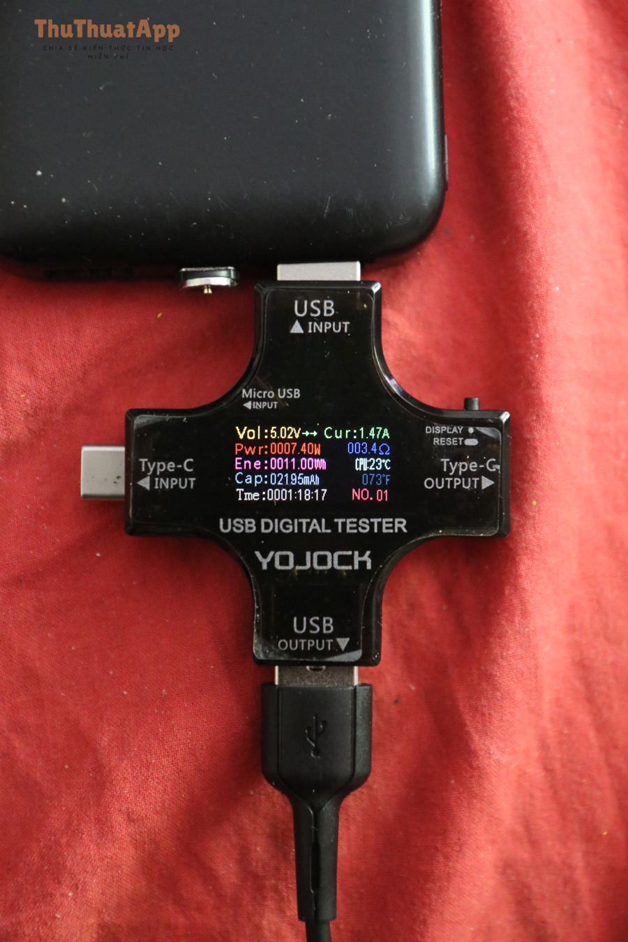 USB power meter giúp đo điện áp, dòng và công suất sạc thực tế