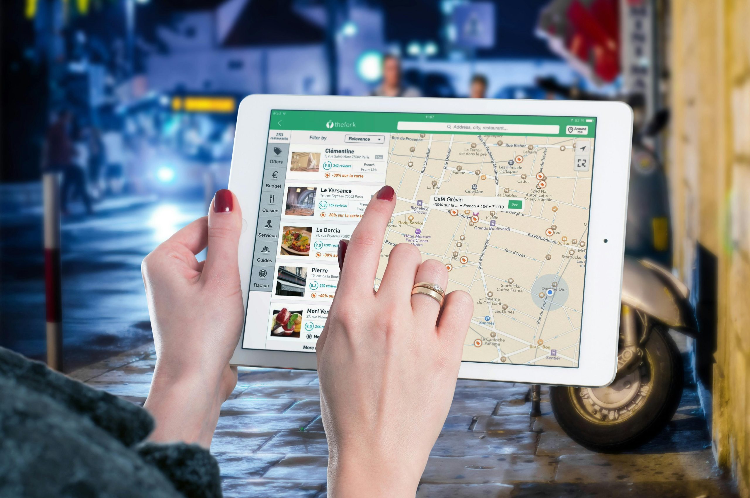Cách đổi giọng dẫn đường Google Maps: Hướng dẫn chi tiết trên Android & iPhone (kèm mẹo xử lý lỗi) 5 Xem bản đồ và lên kế hoạch lộ trình trước khi di chuyển