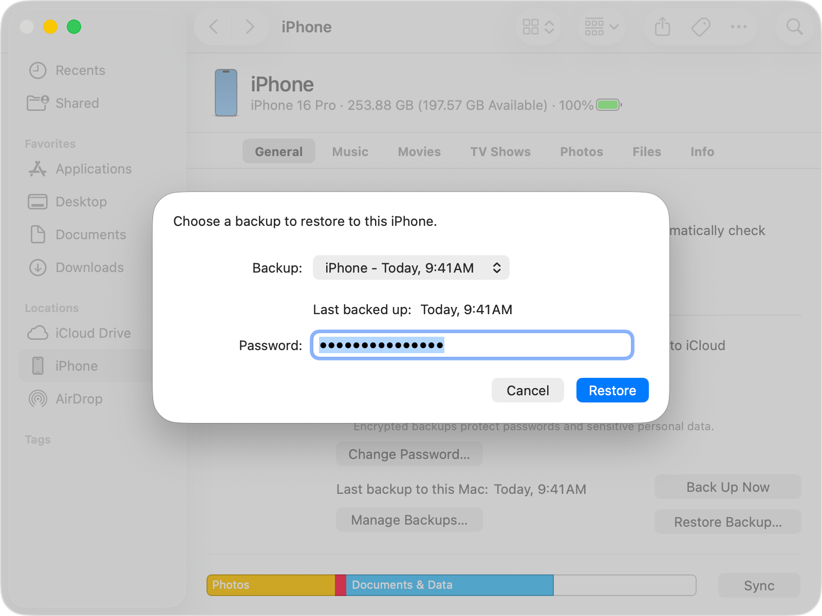 Hộp thoại Restore Backup trên Finder