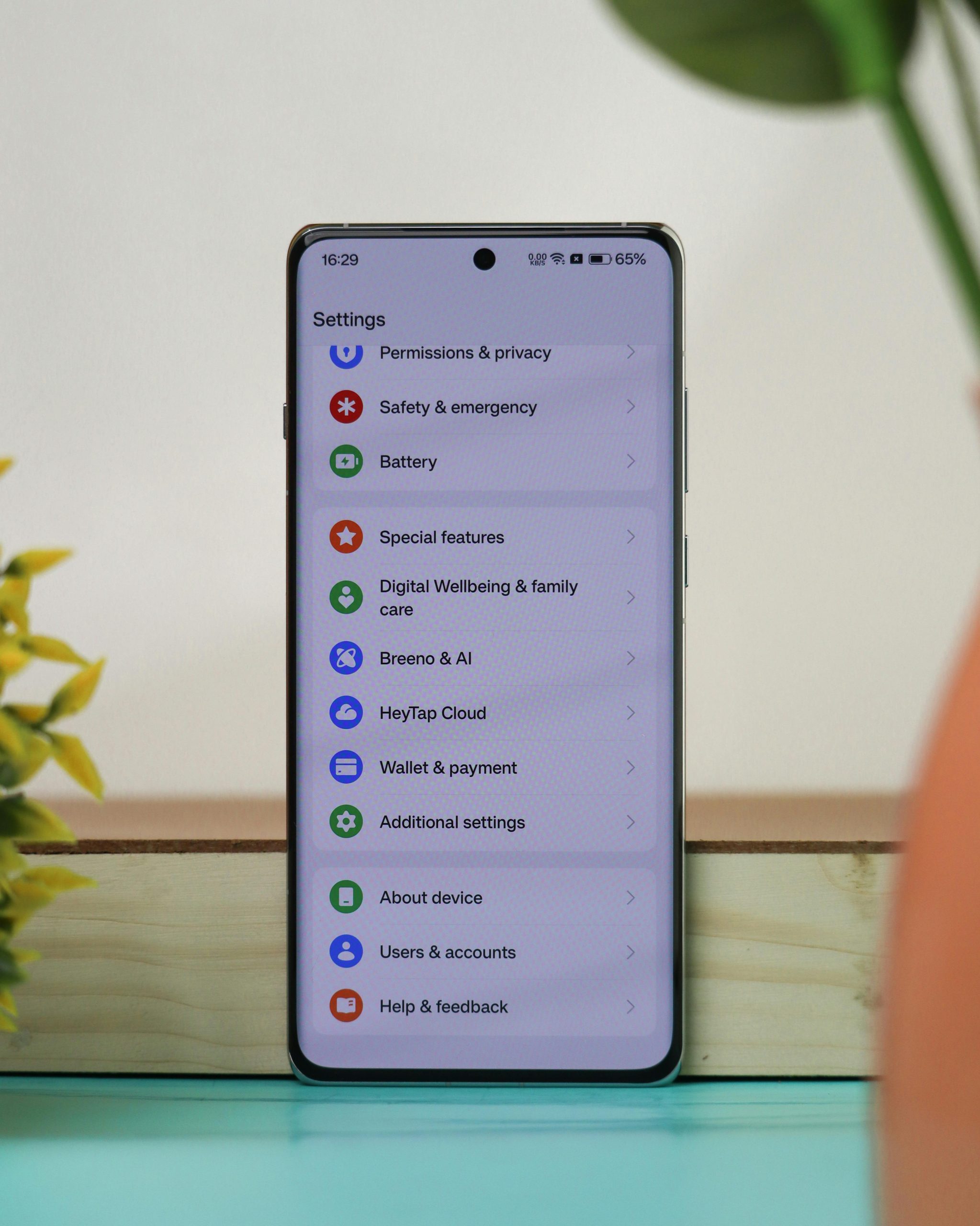 Màn hình cài đặt trên điện thoại - gợi ý vị trí thay đổi thông tin tài khoản