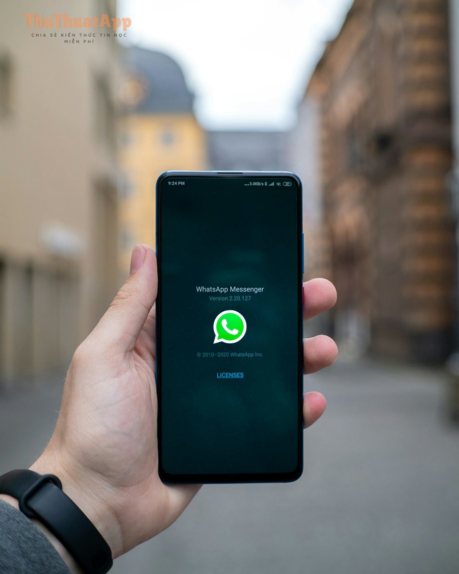 Hướng dẫn bật phụ đề FaceTime iPhone bằng Live Captions 4 photo 1587573578181 f3342274f4c7