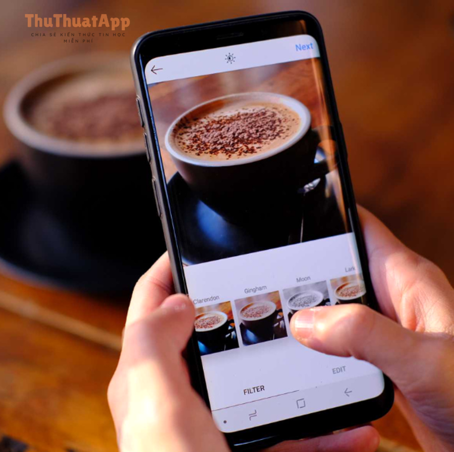 Cài đặt mạng xã hội trên điện thoại